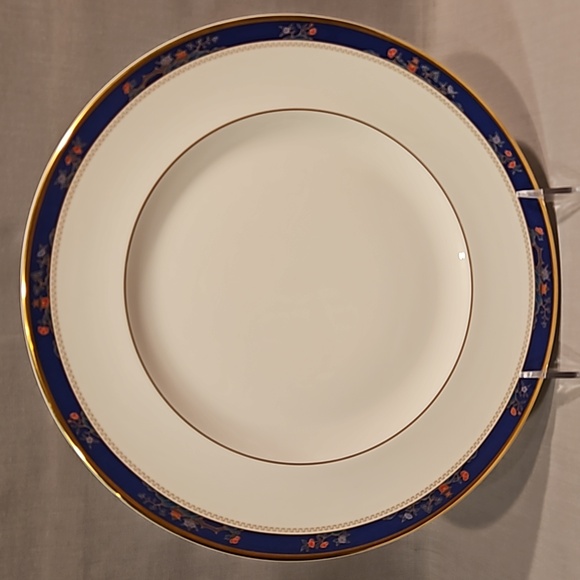 NEW Royal Doulton Cathay H. 5140 Dinner Plate English Fine Bone China - Picture 3 of 7